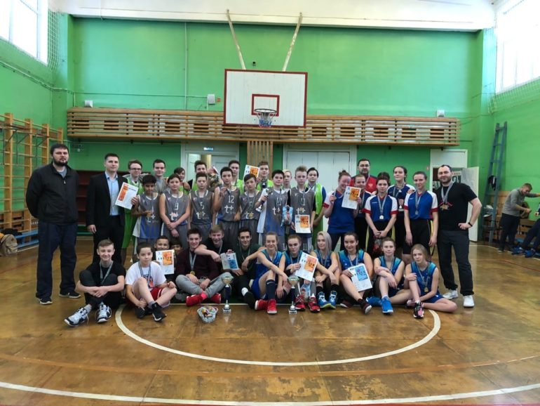 7 ДЕКАБРЯ в спортивном зале МБОУ «СОШ № 1» г. Емва состоялся муниципальный этап школьной баскетбольной лиги.