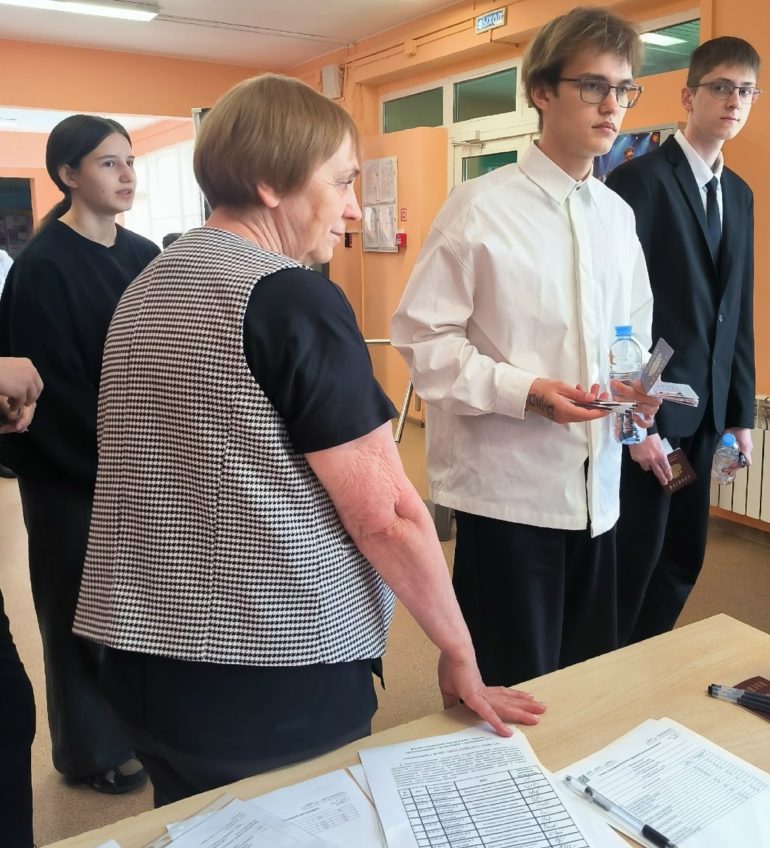 У выпускников горячая пора экзаменов